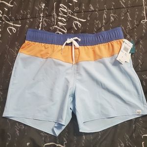 NWT ROXY WOMEN'S SWIM SHORTS SIZE MEDIUM.